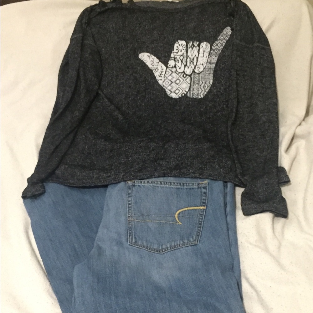 Aéropostale Long Sleeve Graphic Shirt